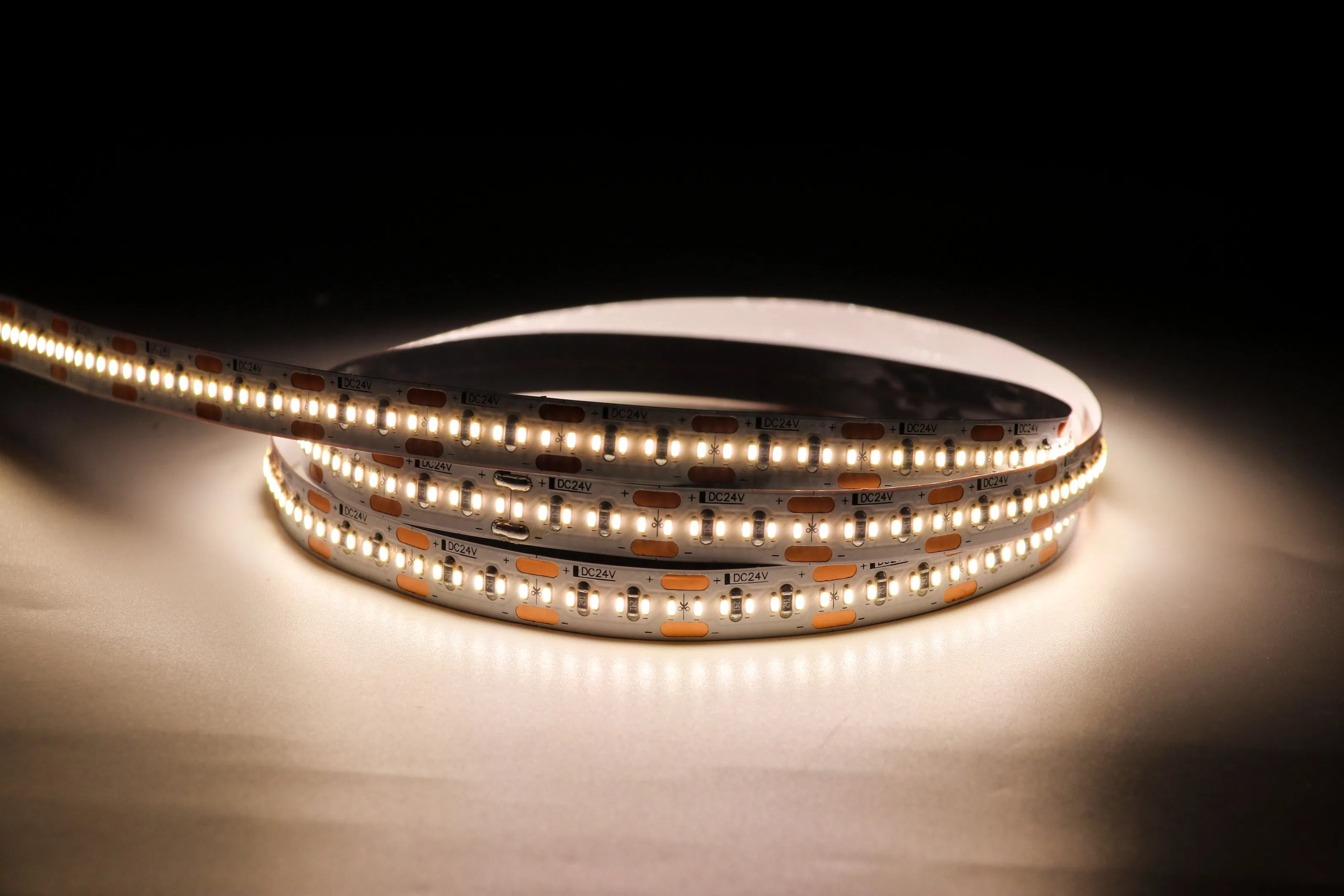 1.9mmx0.8mm 300LEDs/M IP20/IP65/IP67 Waterproof DC24V 20W SMD1808 Flexible LED Strip