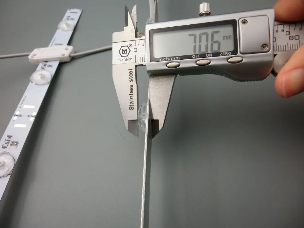 17mm Diffuse Reflection LED Strip 12 Lamps 950mm