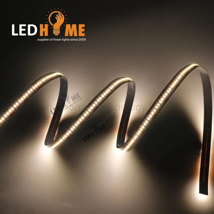 Decoration Flexibile LED Strip SMD1808 300LEDs/M with Ce RoHS Indoor Lighting